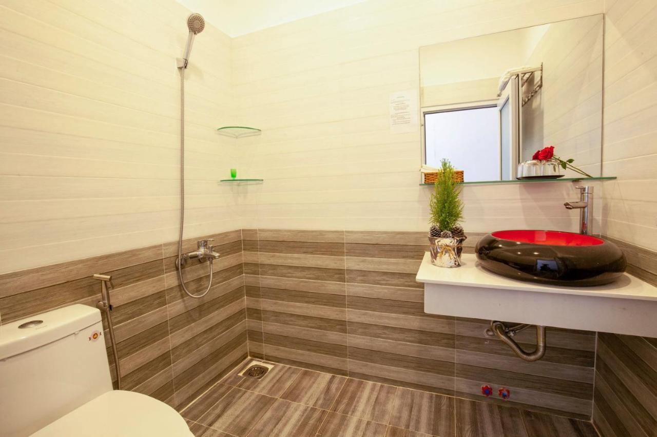 Hanz Hotel Pham Hong Thai Dalat Exteriör bild
